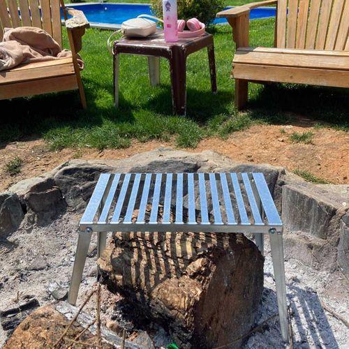 Kamp Ayısı® NorrGrill™ Ateş Üstü Ayaklı Izgaralı Katlanır Kamp Piknik Masası