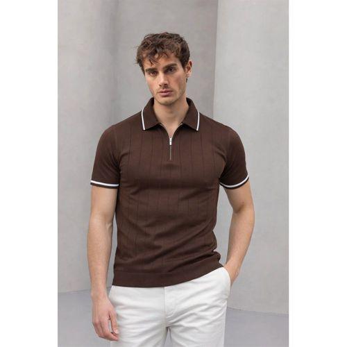 Jared Yakası Şeritli Dik Çizgili Yarım Fermuar İnce Triko Erkek T-Shirt - Kahve