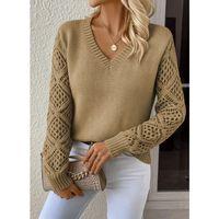 Kadın Uzun Kollu V Yaka Kol Delikli Baklava Desen Detaylı Triko Kazak