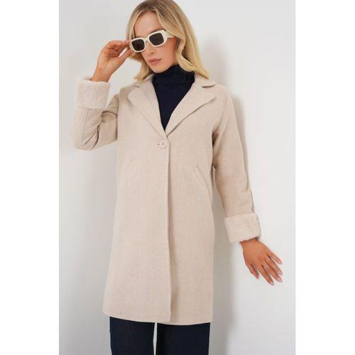 9145 Kolları Tüylü Balık Sırtı Kaşe Kaban - Krem