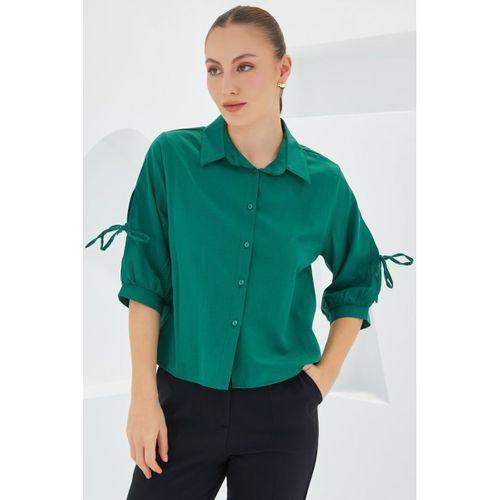 Kol Detaylı Zümrüt Yeşili Crop Gömlek 20246