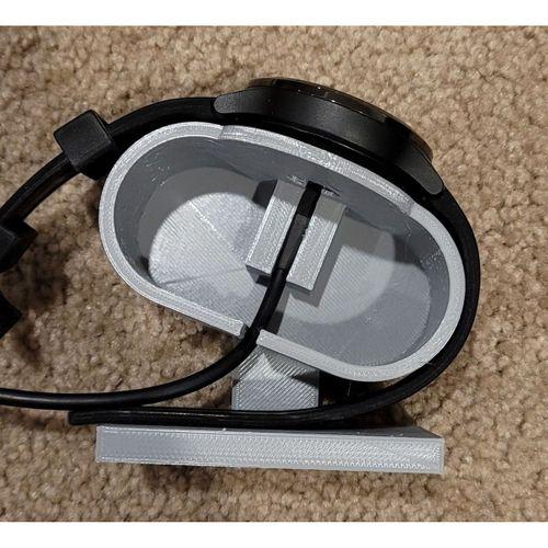 Garmin Vivoaktif 4 Şarj Standı - 5137370