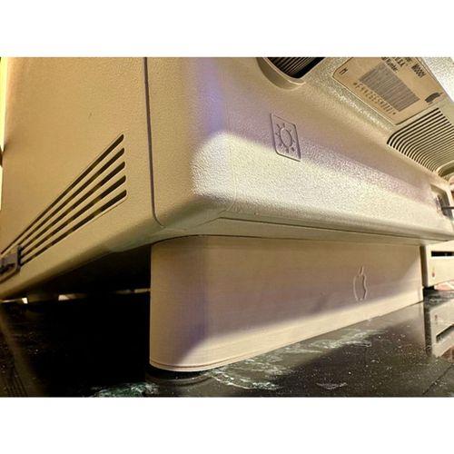 Classic Mac Standı (Bu ürün Sadece Plastik parçadır - Almadan Önce Soru Sorabilirsiniz)