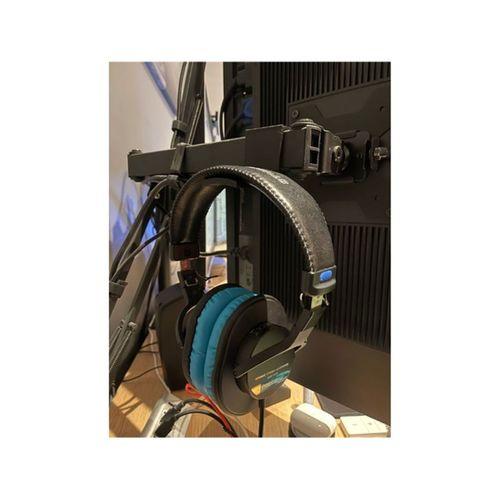 20x30mm Monitör Kolu için Kulaklık Askısı (Bu ürün Sadece Plastik parçadır - Almadan Önce Soru Sorabilirsiniz)