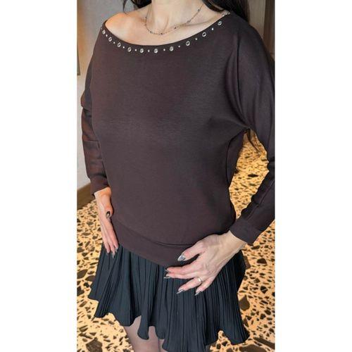 Kadın Uzun Kollu Kayık Yaka Kuş Gözü Detay Bluz