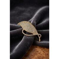 Gold Renk Zirkon Taşlı Yaprak Model Broş