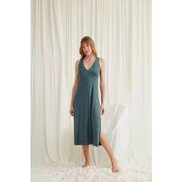 Yakası Ve Sırtı Dekolteli Dantelli Yırtmaçlı Gecelik