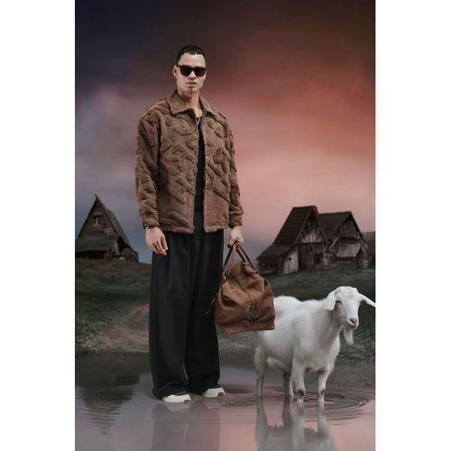 Oversize Önü Çıtçıt Kapamalı Astarsız Ve Cepsiz Peluş Ceket