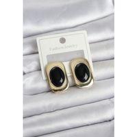 Siyah Renk Kare Model Vintage Kadın Küpe