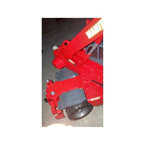 Bruder Manitou MRT 2150 Yedek Vida (Bu ürün Sadece Plastik parçadır - Almadan Önce Soru Sorabilirsiniz)