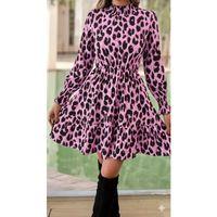 Kadın Uzun Kollu Yarı Balıkçı Yaka Leopar Desenli Modal Mini Elbise