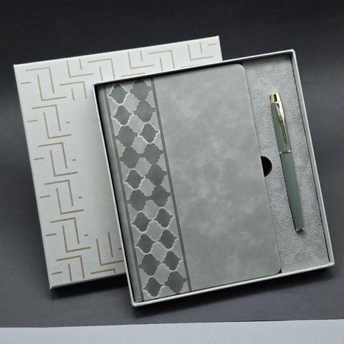 Kutulu Gri Defter Ve Metal Kalem Seti