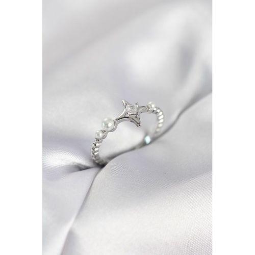 Minimal Kutup Yıldızı Model Zirkon Taşlı Gümüş Renk Kadın Yüzük