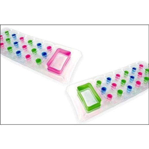 Şeffaf bardaklı yatak ile açık hava aktiviteleri için konforlu ve eğlenceli dinlenme alanı