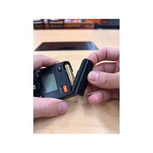 - Playaway Sesli Kitap Pil Kapağı (Bu ürün Sadece Plastik parçadır - Almadan Önce Soru Sorabilirsiniz)