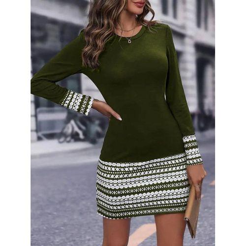 Kadın Uzun Kollu Bisiklet Yaka Kol Ağzı Ve Etek Ucu Baskılı Iki Iplik Elbise