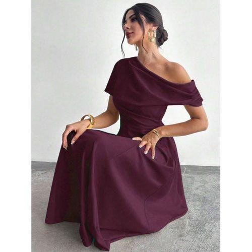 Kadın Omuzdan Açık Kısa Kollu Omuzdan Pileli Uzun Janjan Krep Elbise