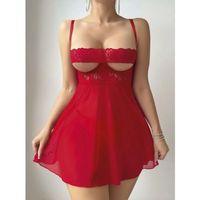 Kırmızı Dantel İşlemeli Göğüs Dekolteli Fantezi String Tül Gecelik Takımı