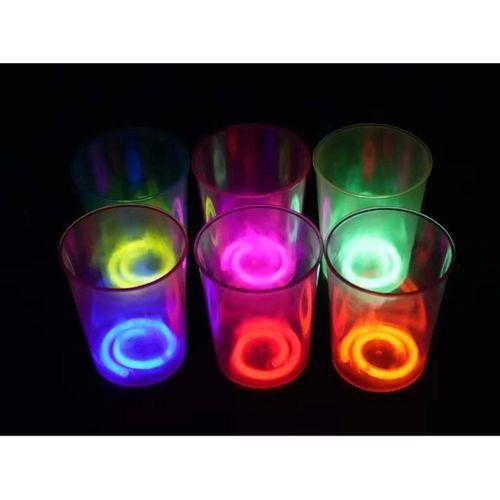 Karanlıkta Yanan Gece Işığı Mega Glow Bardaklar 8 Adet 8.5 X 10.5 Cm - Lisinya