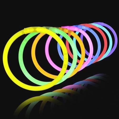 Karanlıkta Yanan Parlayan Fosforlu Glow Stick Çubuk Bileklik 50 Adet