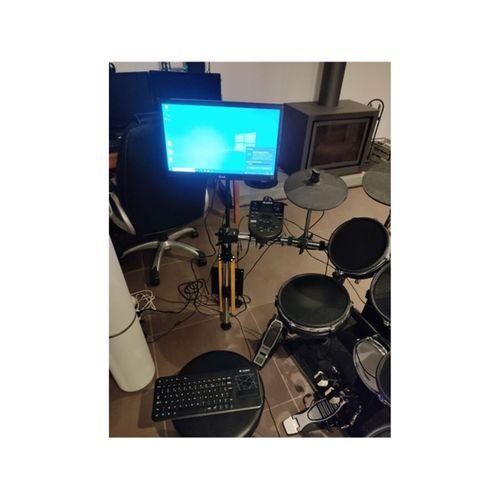 Monitor Tutucu E Drum Alesis için (Bu ürün Sadece Plastik parçadır - Almadan Önce Soru Sorabilirsiniz)