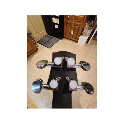 Ukulele Akort Burgusu Burcu