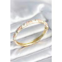 Beyaz Pembe Renk Detaylı Mineli Kelepçe