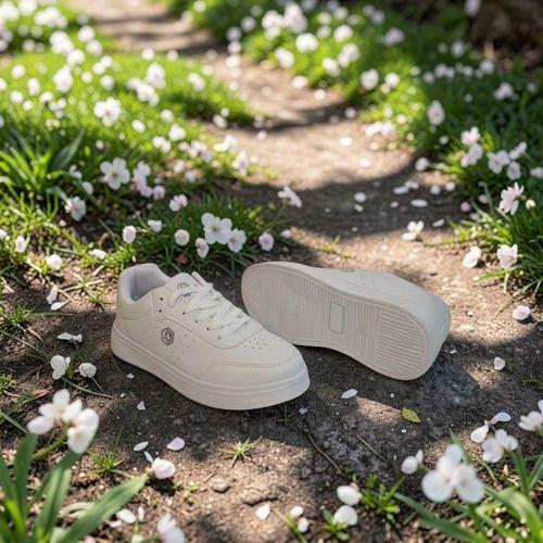 Crosberg 308 Beyaz Cilt Düz Taban Spor Ayakkabı