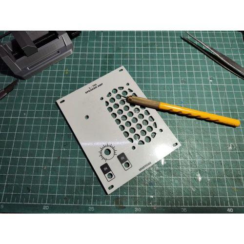 Scrap'ten Eurorack Monitör Ön Paneli (Bu ürün Sadece Plastik parçadır - Almadan Önce Soru Sorabilirsiniz)