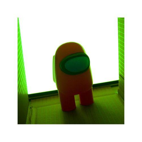 - Among Us Mürettebat Üyesi (Bu ürün Sadece Plastik parçadır - Almadan Önce Soru Sorabilirsiniz)