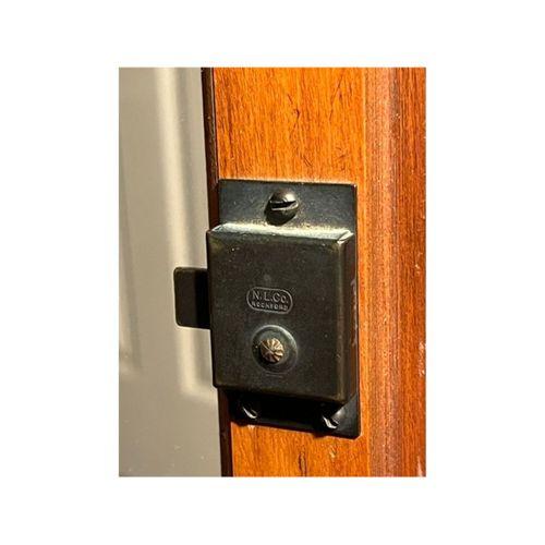 Dolap Kilidi Anahtarı N L Co ve Diğerleri için (Bu ürün Sadece Plastik parçadır - Almadan Önce Soru Sorabilirsiniz)