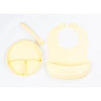 Sarı 3’lü Silikon Yemek Seti – Önlük + Diş Kaşıyıcılı Kaşık + Vakumlu Tabak