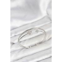 Yonca Model Pirinç Gümüş Renk Kadın Bileklik