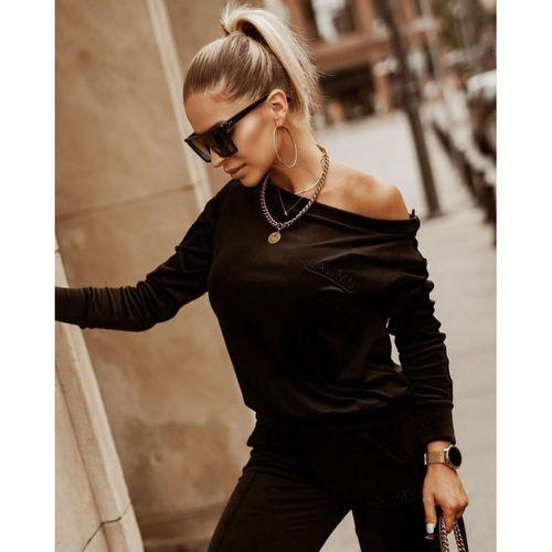 Kadın Uzun Kollu Tek Omuzu Açık Kadife Takım