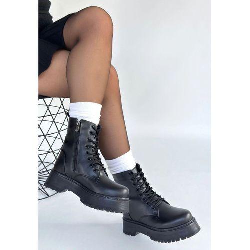 Jonni Siyah Cilt Bağcıklı Bot