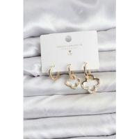 Yonca Model Gold Renk Pirinç 3'lü Kadın Küpe Seti