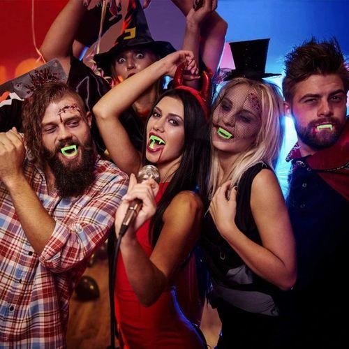 Eğitici Oyuncak Karanlıkta Parlayan Fosforlu Çift Damak Takma Vampir Dişi