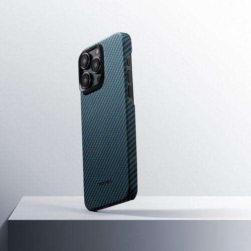 Apple iPhone 15 Pro Kılıf M-safe Şarj Özellikli 1500D Aramid Fiber Pitaka Ultra-Slim Classic Serisi Black-Blue Twill Kapak