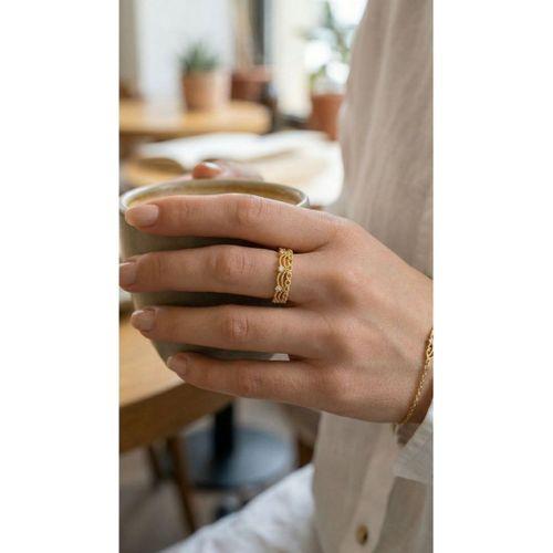 Gold Renk Motif Desenli Zirkon Taşlı Kadın Yüzük