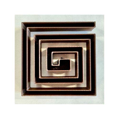 Matrix Vazo 3D Baskı (Bu ürün Sadece Plastik parçadır - Almadan Önce Soru Sorabilirsiniz)