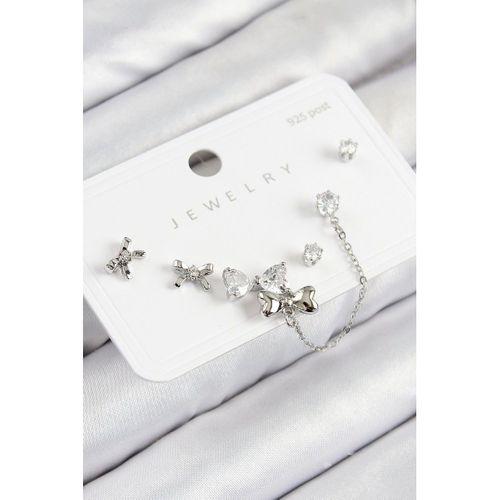 Pirinç Zirkon Taşlı Fiyonk Model Gümüş Renk 925 Ayar Gümüş Çivi Kadın Küpe Set