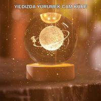 Kız Figürlü Sarı Cam Küre Işıklı Büyük Boy Ahşap Standlı Dekor