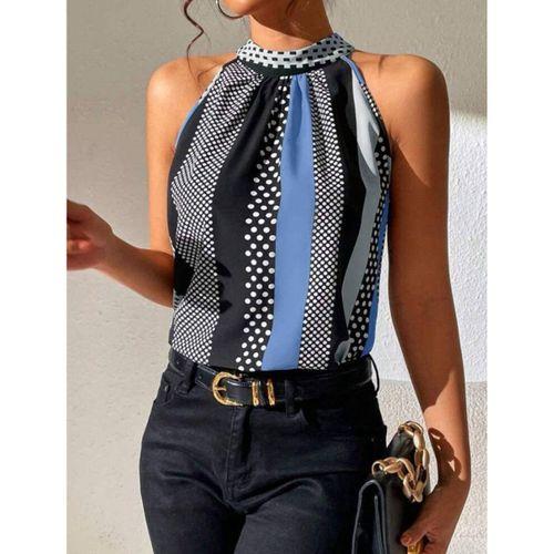 Kadın Yarım Balıkçı Yaka Kolsuz Mikro Bluz