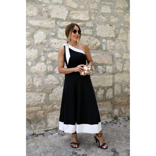 Kadın Tek Omuzu Açık Omuzlardan Kurdela Detaylı çift Renkli Ithal Krep Elbise