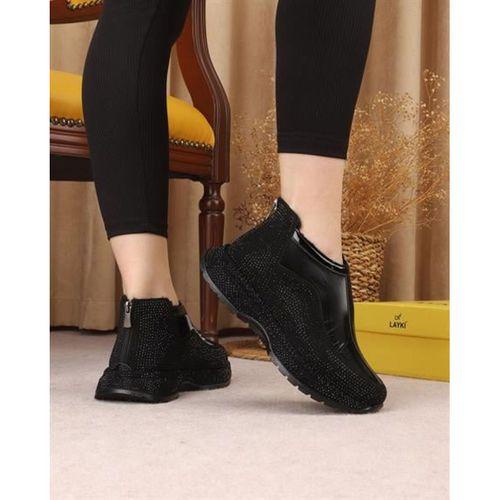 Fiora Siyah Raş Deri Taşlı Desenli Kışlık Bot