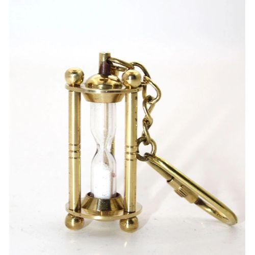 Pirinç Kumsaati Anahtarlık 2496b ( Lisinya )