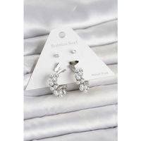 Pirinç Gümüş Renk Kelebek Detaylı Kadın Küpe Seti