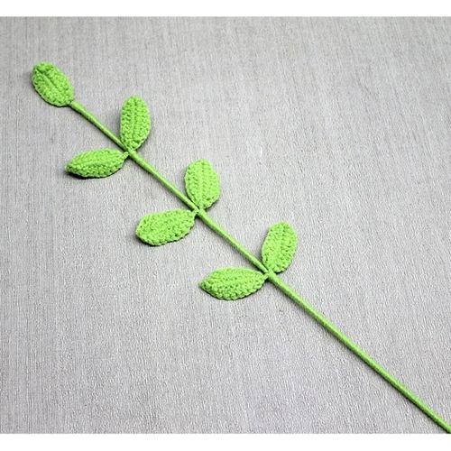 El Örgüsü Çiçek Dalı