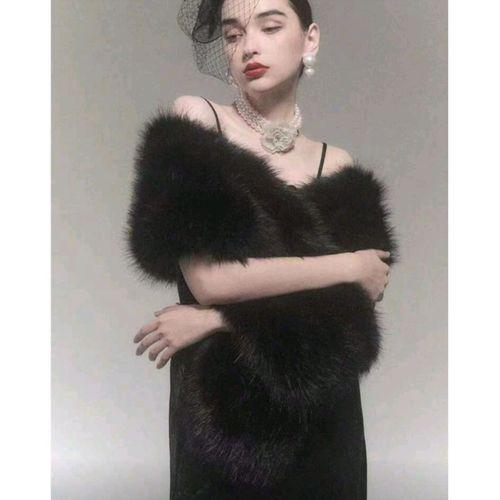 Kürk Orijinal Siyah Seksi Omuzluk Şık Kürk