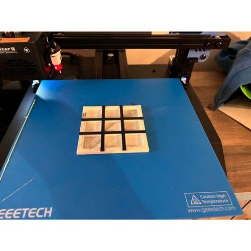 Tic Tac Toe (Bu ürün Sadece Plastik parçadır - Almadan Önce Soru Sorabilirsiniz)